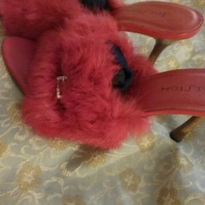 V C red fur slippers *Valentine's Day🥂♥️✨
